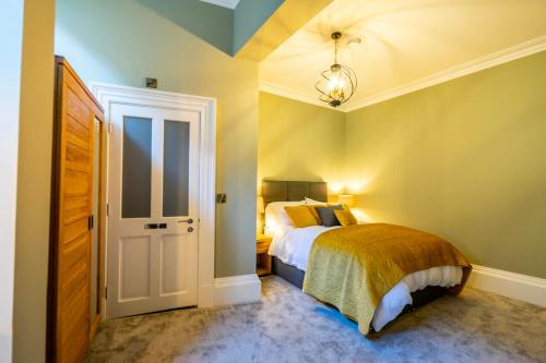 2 Rowntree House photo 11