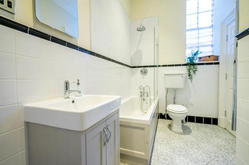 2 Rowntree House photo 8