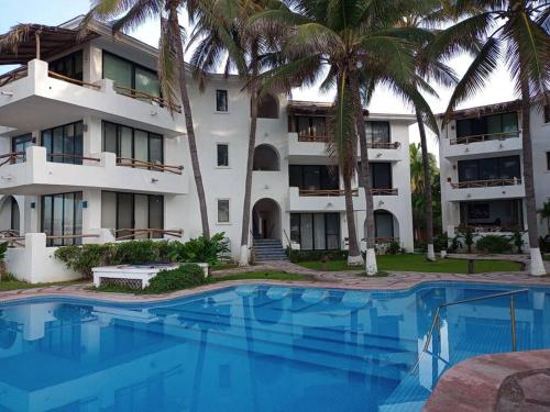 Hồ bơi trong/gần Departamento Frente a la Playa, Salagua Manzanillo