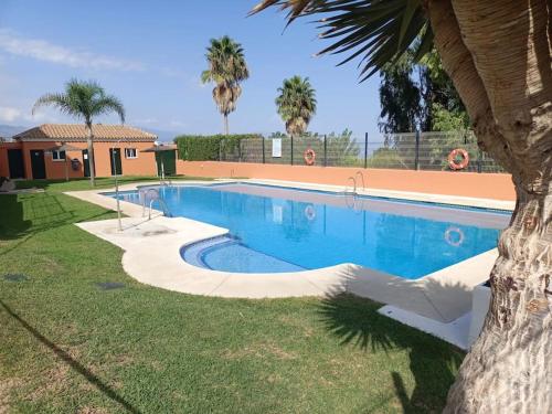 Bazén v ubytování at jardines del mar nebo v jeho okolí