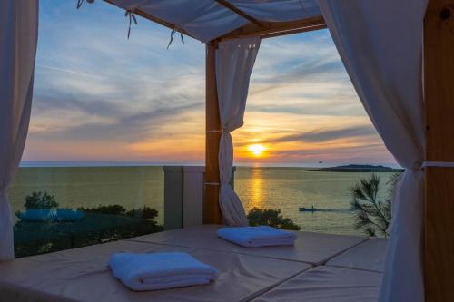 Villa Esquel - Beachfront, heated pool – Photos 3