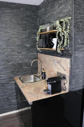 Kuchyň nebo kuchyňský kout v ubytování Philux City Apartment