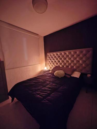 Paraíso Teques, Casa entera con acceso al lagoにあるベッド