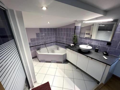 Ένα μπάνιο στο Maison de ville