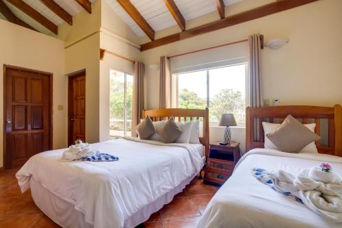 Postel nebo postele na pokoji v ubytování Laru Beya Resort