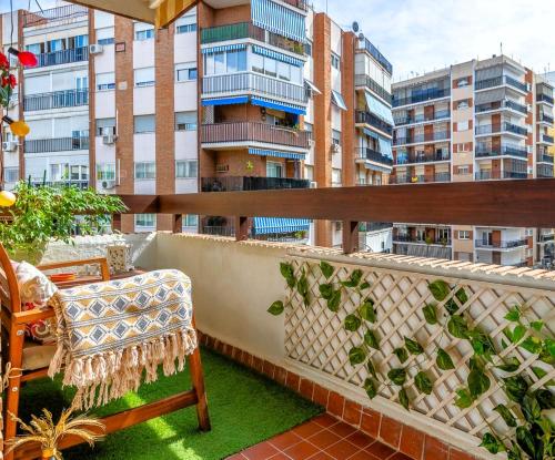 Sunterrace Loft-Triana's Star, 10' from city center!