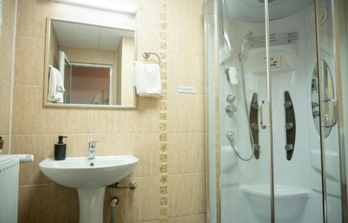 Un baño de Valea lui Liman