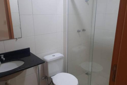 Bilik mandi di Lindo apartamento em Teresópolis