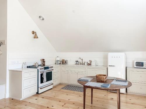 Η κουζίνα ή μικρή κουζίνα στο Homestead Barn Loft