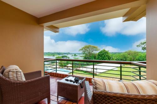 Balkón nebo terasa v ubytování Chobe Safari Lodge-East Africa Uganda