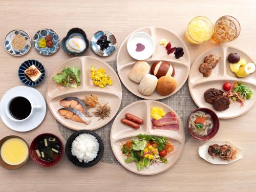 Jídlo v hotelu nebo okolí