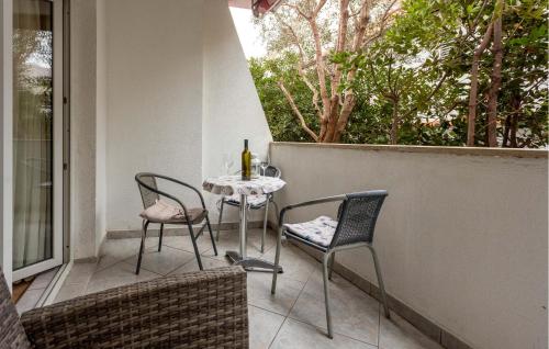 Balkón nebo terasa v ubytování Awesome Apartment In Baska With Kitchen