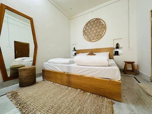Кровать или кровати в номере Apartment in Jaisalmer