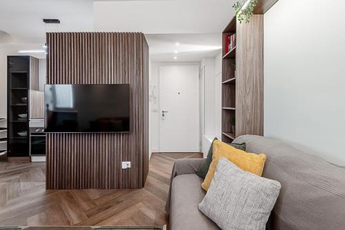 StayEasy Argelati40 - Penthouse with 2 bedrooms, 2 bathrooms and terrace - Navigli