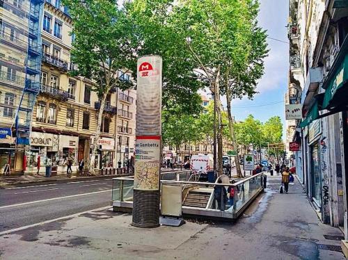 Stop Chez M Style # Qualité # Confort # Simplicité