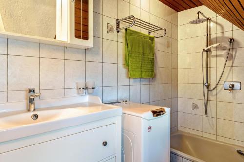 Bilik mandi di Ferienwohnung Eichkater