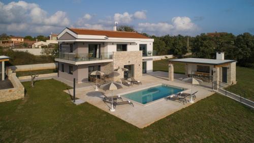 Villa Serena in Central Istria for 8 people with private heated pool