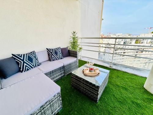 Balkón nebo terasa v ubytování Magnifique 2 pièces avec terrasse, Paris La Défense