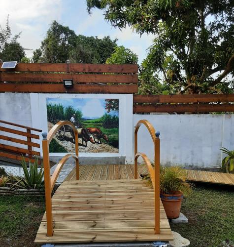 Taman di luar Bienvenue chez Angie