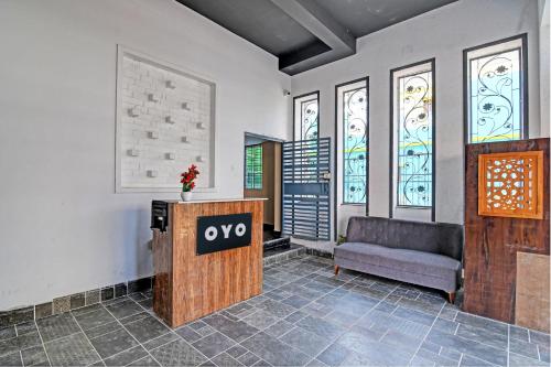 El vestíbulo o zona de recepción de OYO Flagship Welcome Premium