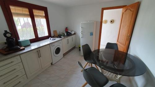 Cuisine ou kitchenette dans l'établissement Mar y Sol Costa Blanca