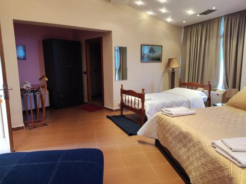 Hotel Blue Eye - Image 3