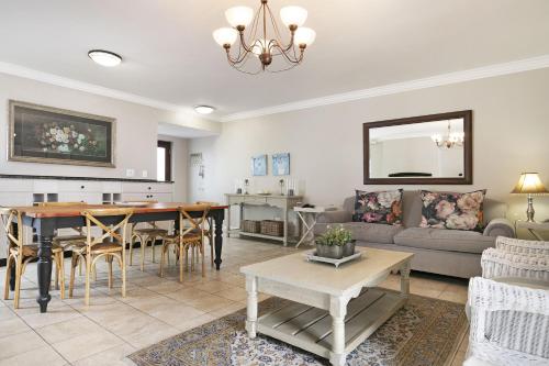 Winelands Golf Lodges 10 – Photos 2