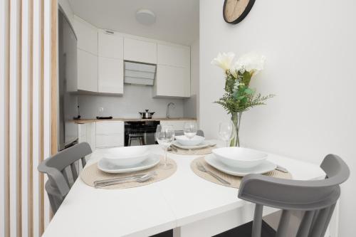 Foto Elegant Apartment in the centre of Gdynia by Noclegi Renters 6