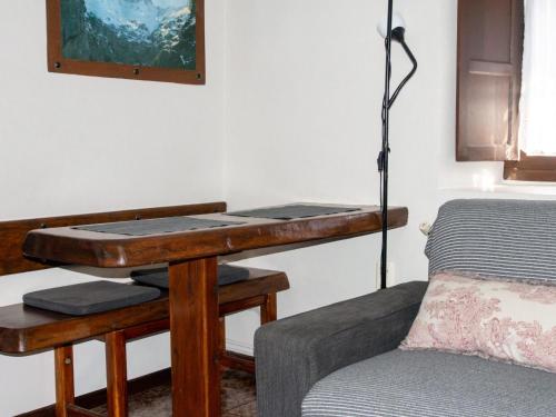 Ruang duduk di Viviendas Rurales la Fragua