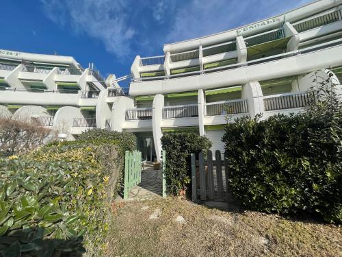 PGH N26 - Première Ligne, Jardin et Parking Privé