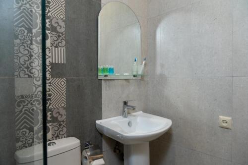 Koupelna v ubytování Aeka hotel
