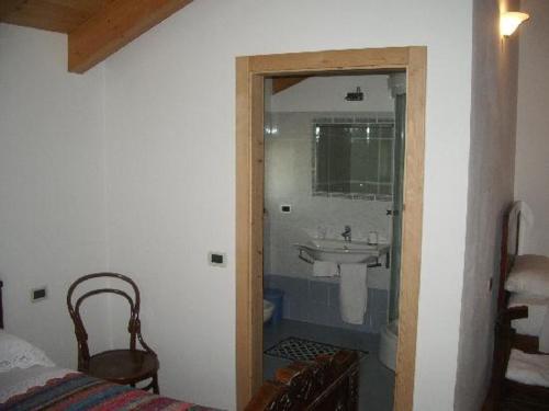 Koupelna v ubytování Agriturismo Le Cavade
