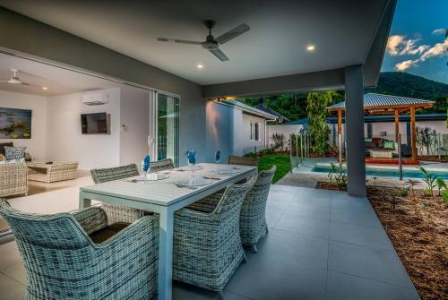 Posezení v ubytování The Last Resort Villa 2