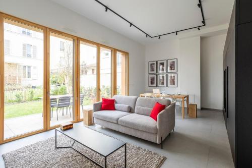 Modern Loft in Paris Montreuil