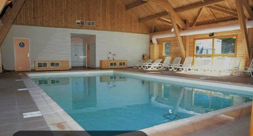 Πισίνα στο ή κοντά στο CHALET DES PAZ