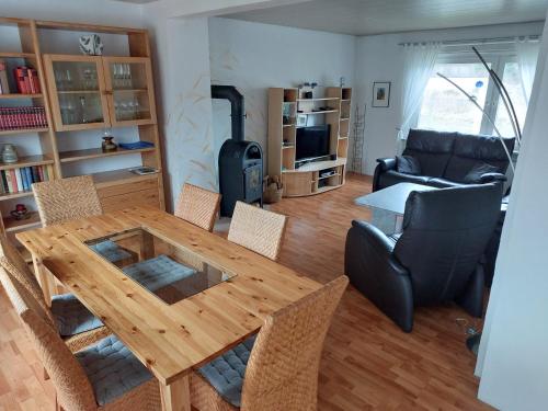 Χώρος καθιστικού στο Einfamilienhaus Blick zum Rammelsberg