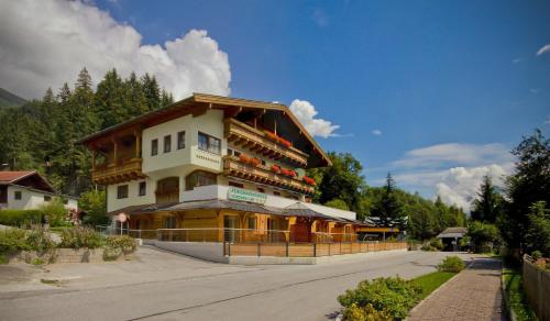 Rakennus, jossa guesthouse sijaitsee