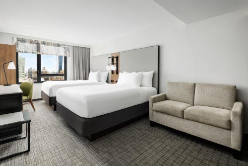 Fairfield Inn & Suites by Marriott New York Manhattan/Times Square South Image