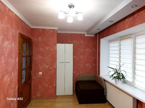 Galería fotográfica de Подобова оренда двокімнатної квартири Старичі en Starychi