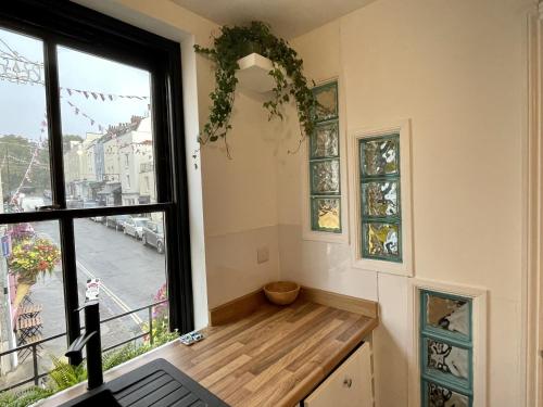 Cosy Oasis in the Heart of Clifton Village photo 15