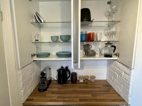Cosy Oasis in the Heart of Clifton Village photo 16