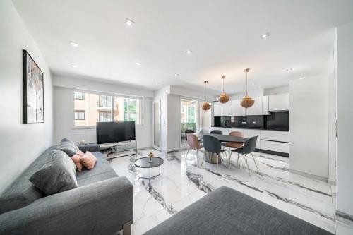 Beautiful 3 bedroom close to the Martinez