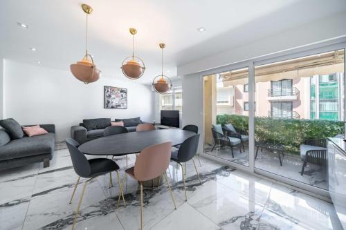 Beautiful 3 bedroom close to the Martinez