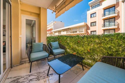 Beautiful 3 bedroom close to the Martinez