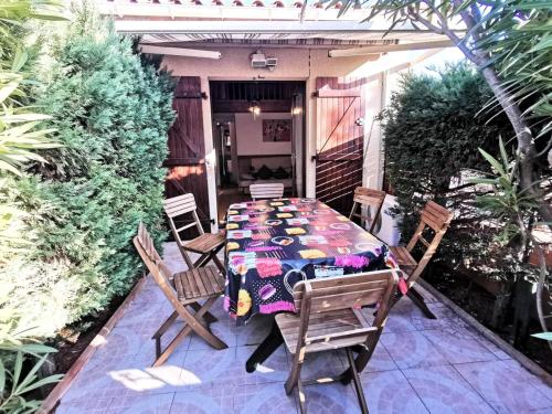 Résidence Maisons De La Plage - Confortable villa deux pièces avec mezzanine pour 6 personnes à Port Leucate. Réf: 1MPL_126 MAE-4794