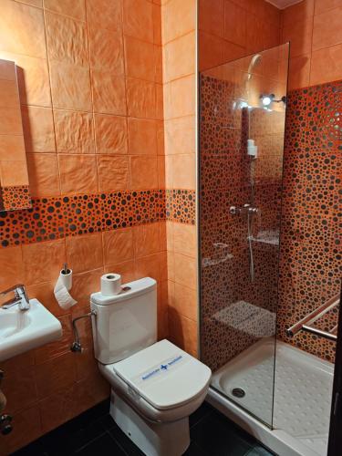 Ванная комната в LENGÜETERO S.L