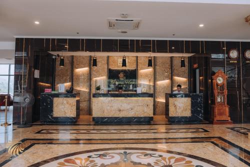 Phoenix Hotel Hà Giangのロビーまたはフロント