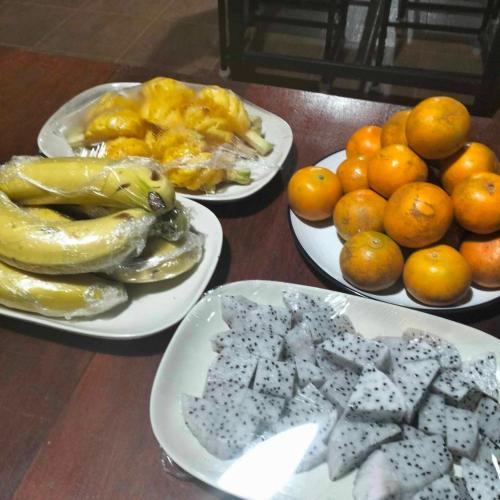 ゲストハウスの敷地内または近くでの食事または食べ物