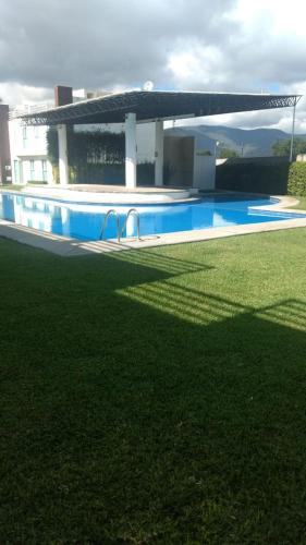 Familiar, casa con alberca y jacuzzi – Photos 3