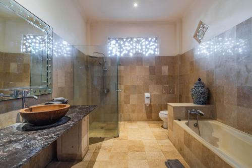 Un baño de Honeymoon Guesthouse